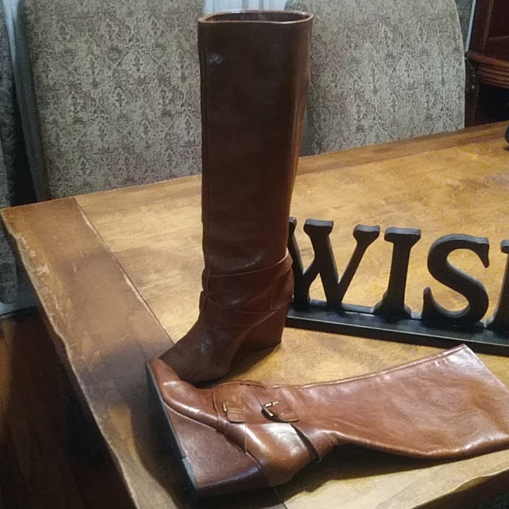 Steven Madden Tan boots